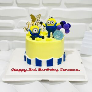Minion Cake
