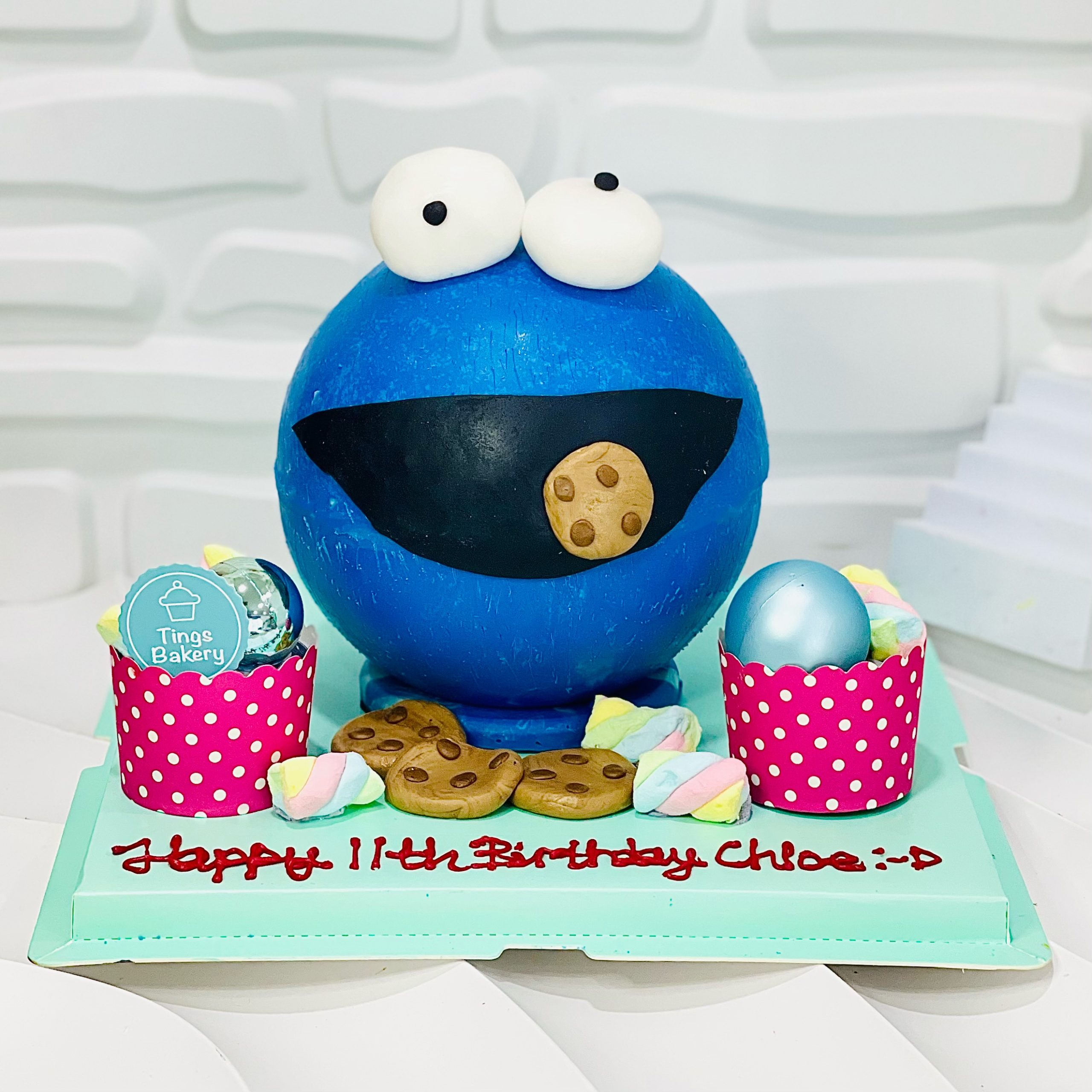 Sesame Street Cookie Monster Pinata Knock Knock / Bombshell Cake