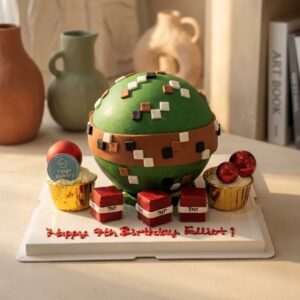 Minecraft Theme Pinata Knock Knock / Bombshell Cake