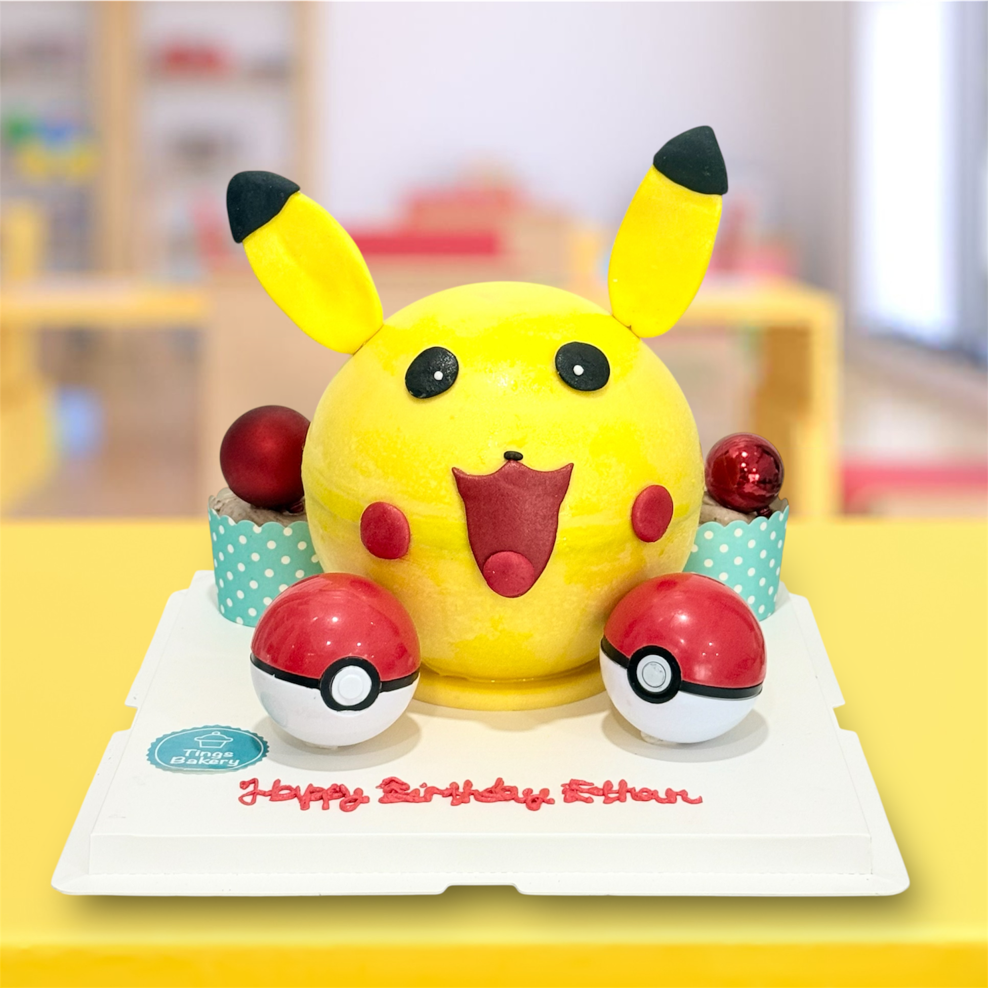 Pikachu Pinata Knock Knock / Bombshell Cake