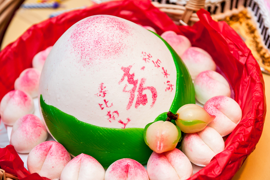 What Are Longevity Cakes? History, Symbolism, And Flavours