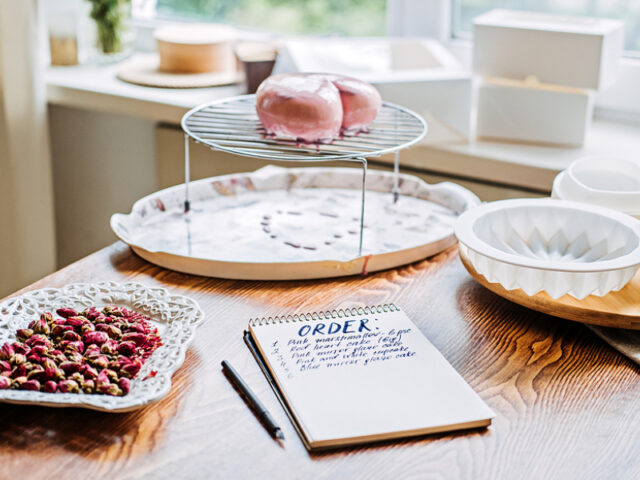Ordering A Custom Cake Made Simple: Key Things To Know