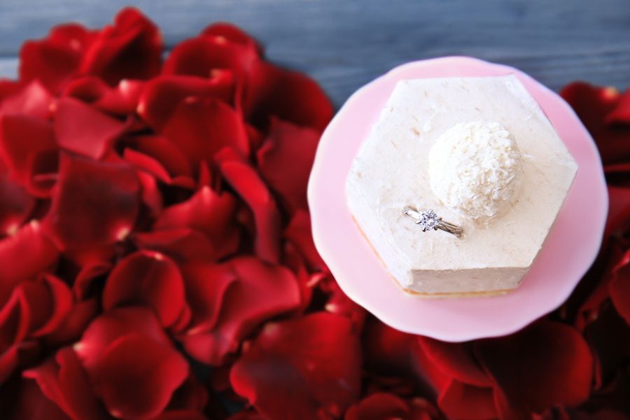 5 Romantic Marriage Proposal Cake Ideas For Your Big Ask