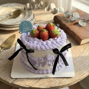 Purple Vintage / Retro Theme Cake