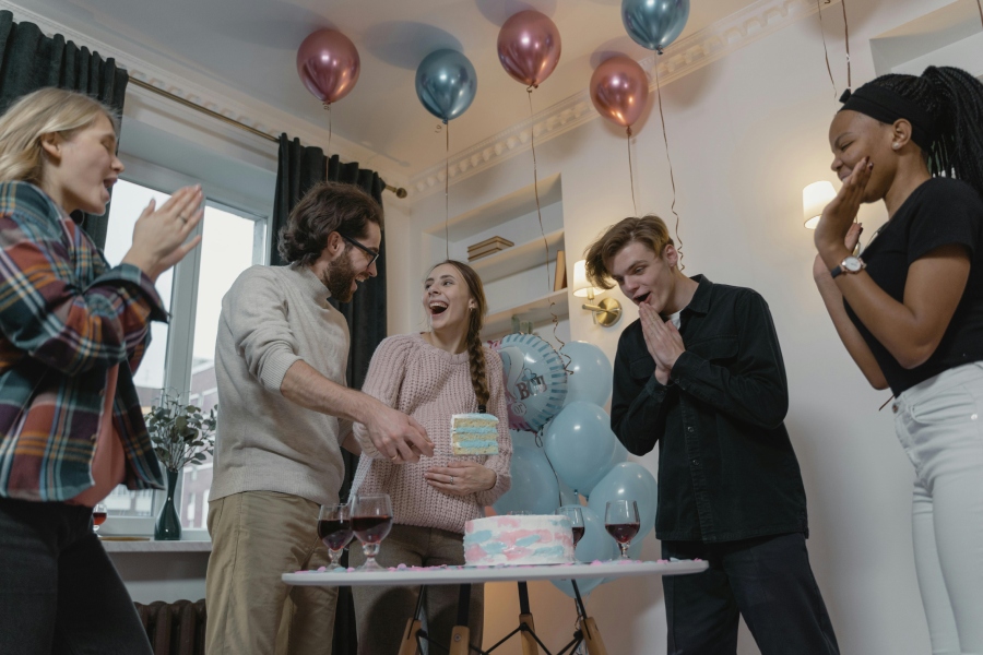 The Gender Reveal Guest Guide: Etiquette And Modern Games