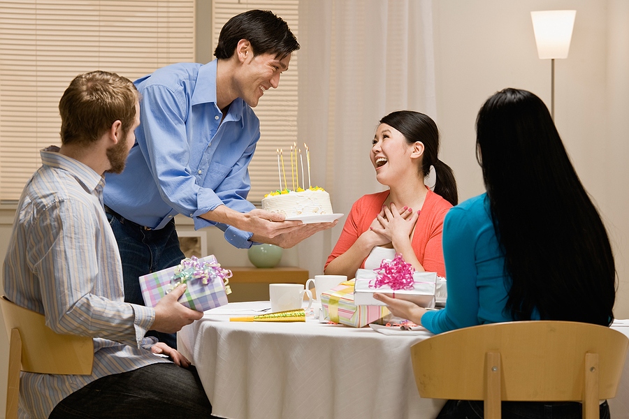 Auspicious Amounts For A Chinese Birthday Money Pulling Cake