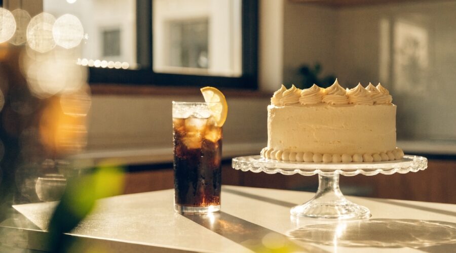 Keeping A Cake Party-Ready In Singapore Heat And Humidity